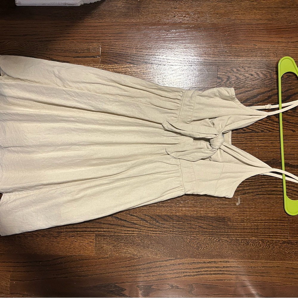 Old Navy Cream Textured Sleeveless Top